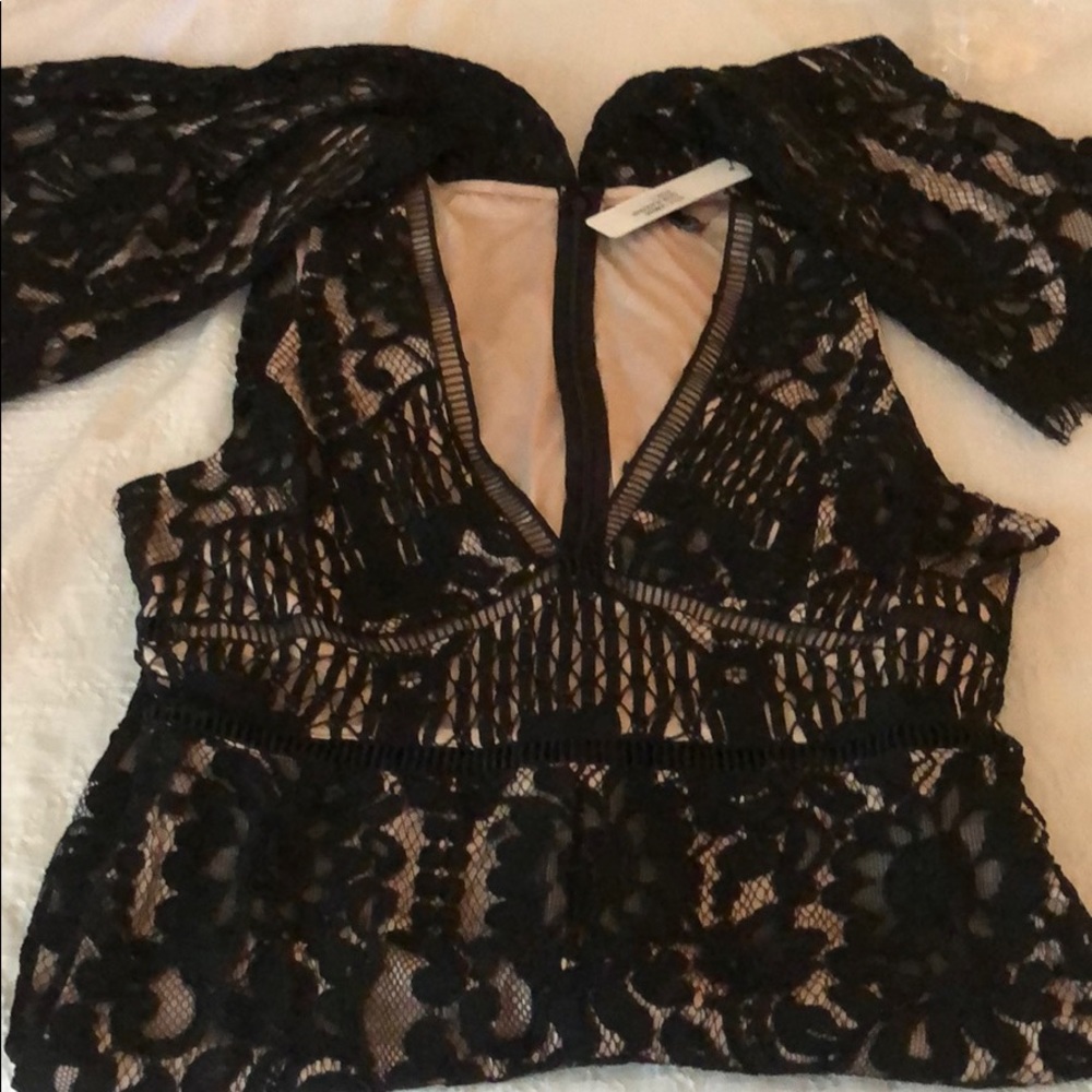 Last 1! LACE BLACK & NUDE JUMPSUIT - Picture 3 of 7